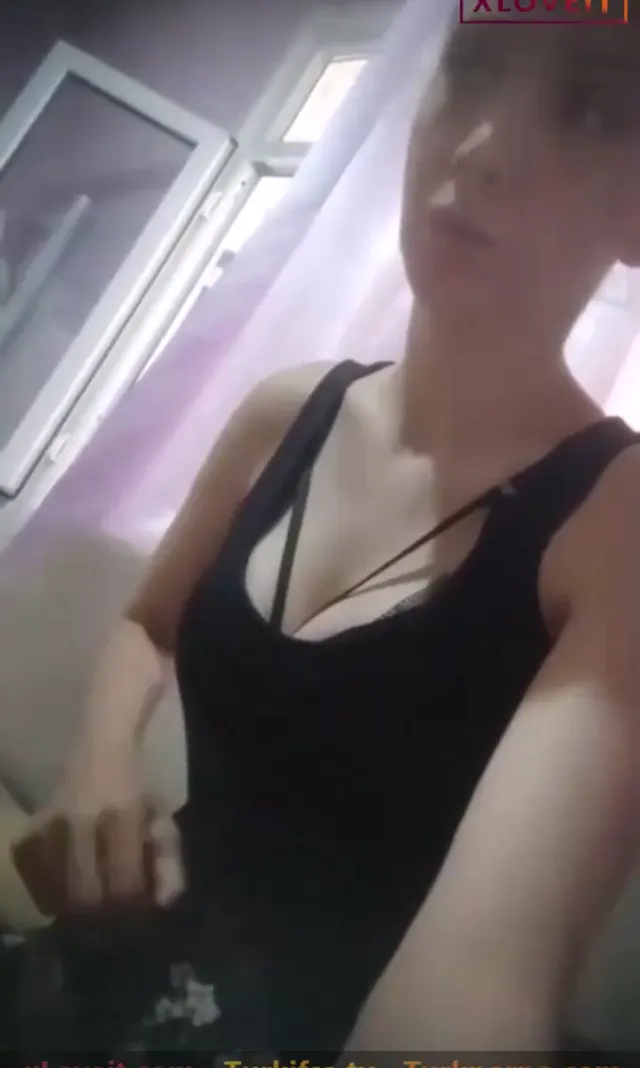 kardeş — Abla Kardeş ifşa Canlı yayında meme gösterdi · sahne 1