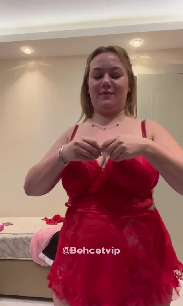 Balkız Özge ifşa Hunharca dildo sapladı — Bedava Porno · sahne 1