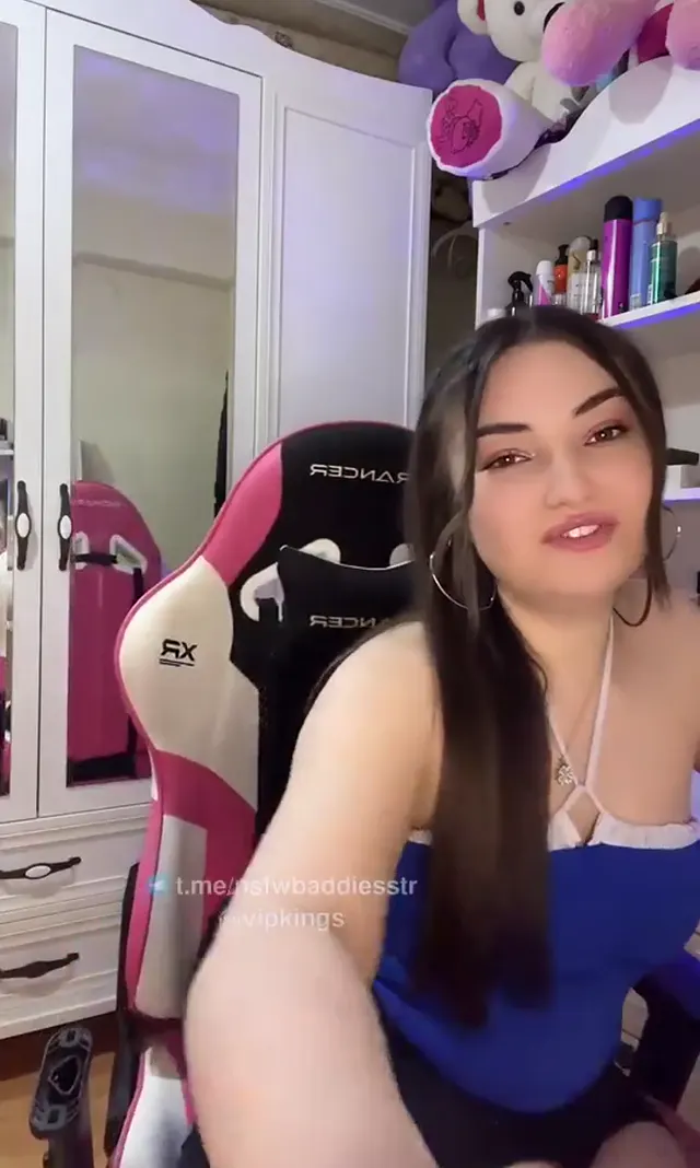 Özgül — Bigo Özgül ifşa balıketli kızın yayın videosu · sahne 3