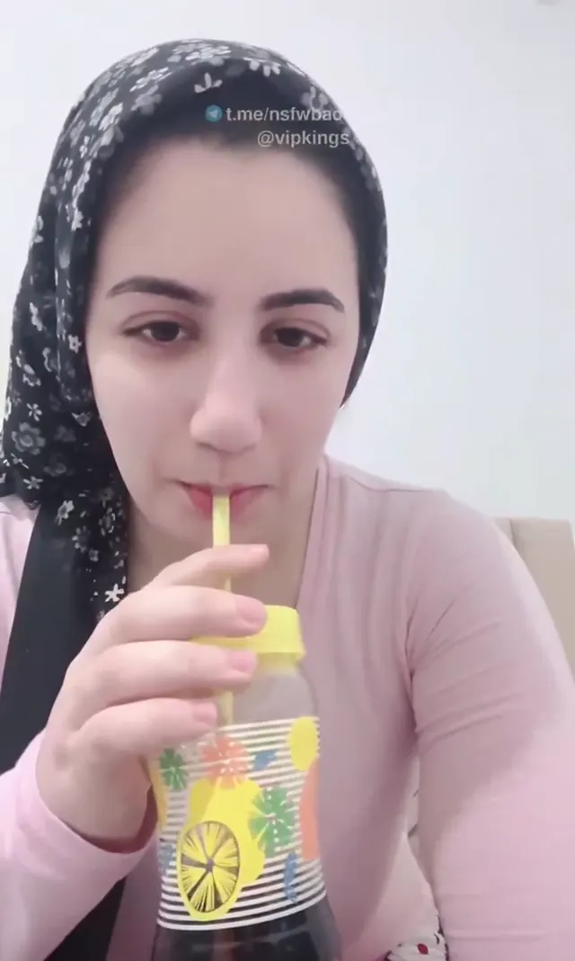 Peri — Bigo Peri ifşa – Türbanlı ev kızı yayında · sahne 2