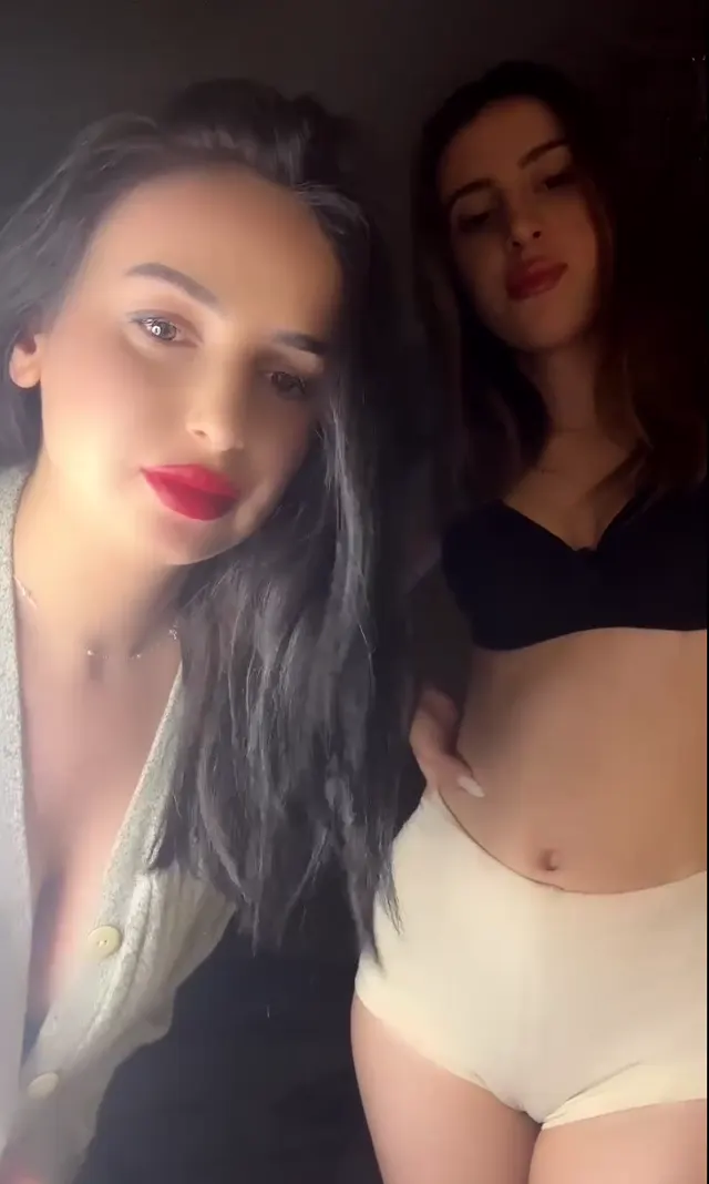 Biricik Damla Ikinci Video Grup Yayını — Türk ifşa · sahne 1