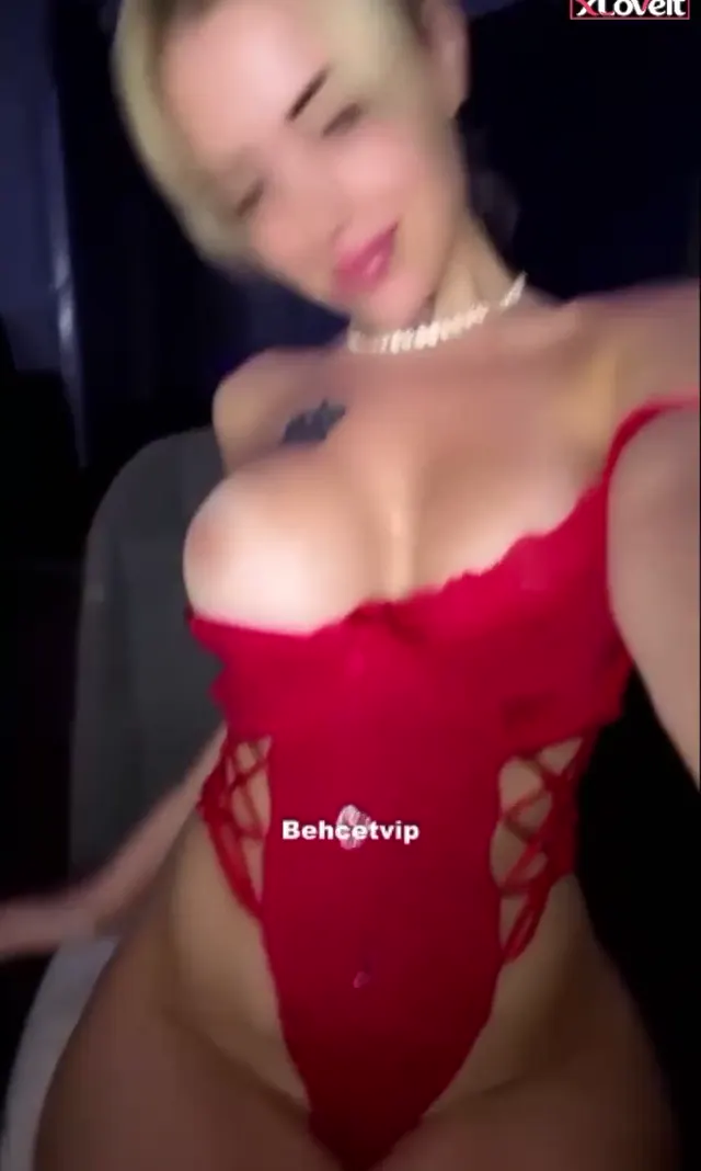 Büyük meme ifşa Tango Alissa güzel yaptırmış — Tango Alissa — Canlı Yayınlar · sahne 1