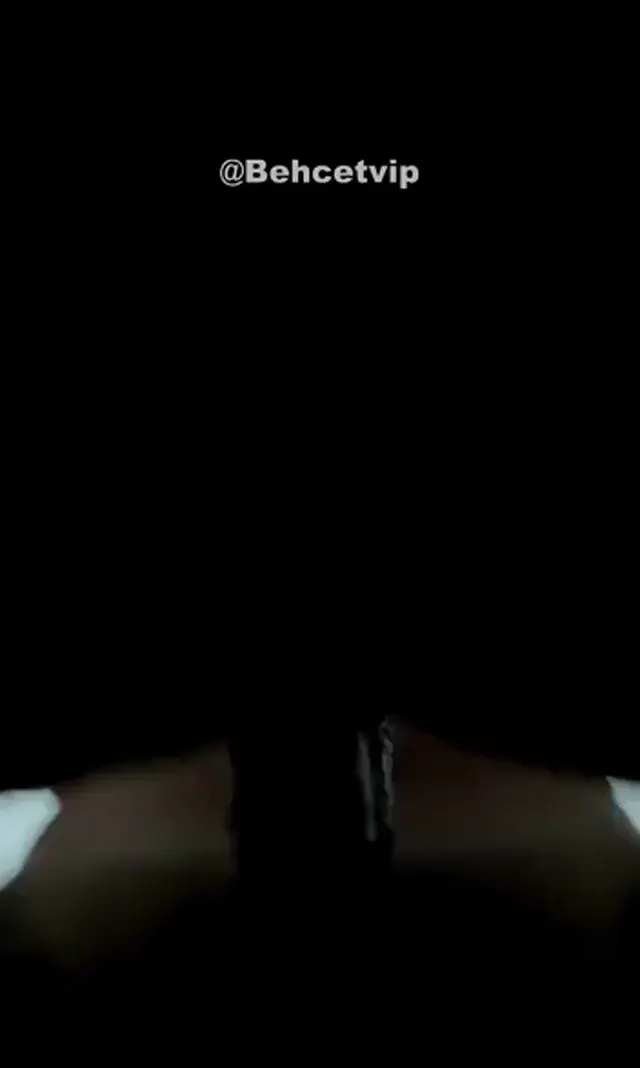 Canlı Seks Balkız Özge sakso çekip sikişti — Konulu Porno · sahne 3