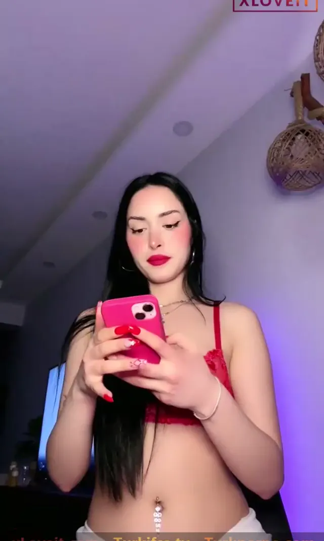 Cerenqueen ifşa Sexy Türk kızı yayın videosu — Cerenqueen — Canlı Yayınlar · sahne 1