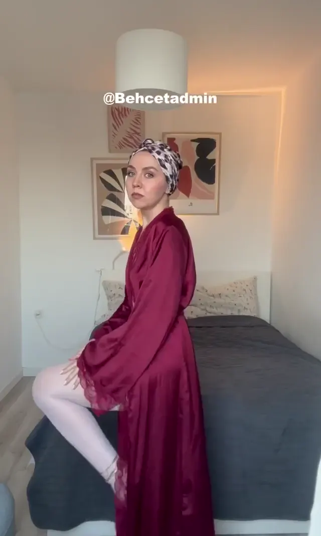Çiğdemle Hayat ifşa nude Dayanamadı Çırılçıplak soyundu — Çiğdemle Hayat — Türk ifşa · sahne 1