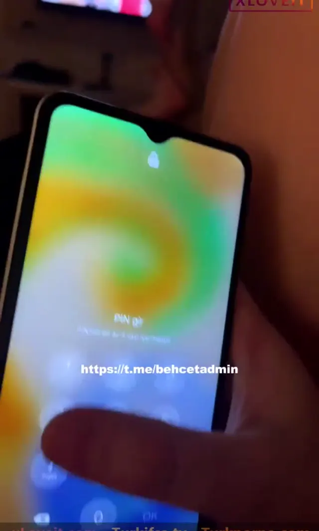 Çılgın Meri — Çılgın Meri Porno Canlı yayında amcığını yalatıp siktirdi · sahne 2