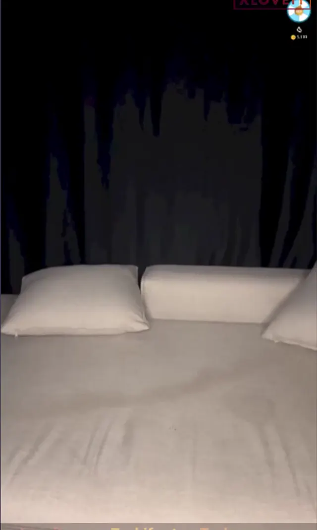 Damla Ekmekçioğlu ifşa Seksi hatundan gece yayını — Damla Ekmekçioğlu — Canlı Yayınlar · sahne 3