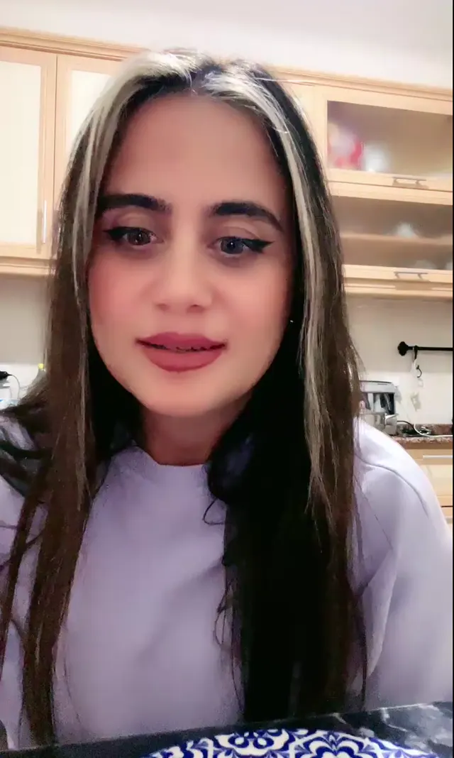Elbi — Tango Elbi — Türk ifşa · sahne 1