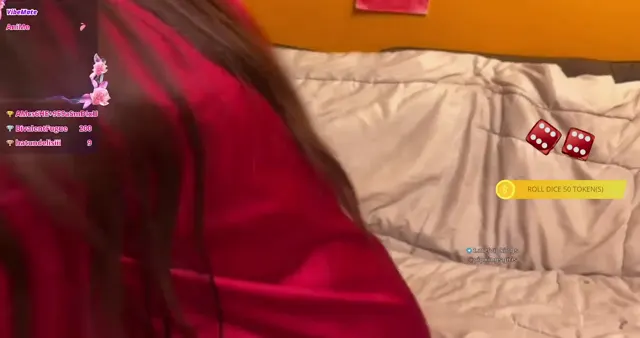Elina Tiranda ifşa Türk seksi hatunun yayın videosu — Elina Tiranda — Canlı Yayınlar · sahne 2