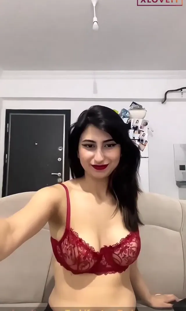 Elisa — Elisa ifşa Türk kızından yayın videosu seyret · sahne 3