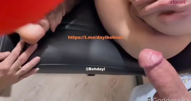 Evilgoddesra — Evilgoddesra HD Porno Kölesine sik yalatıp amını siktirdi · sahne 3