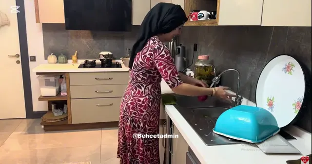 Fatma İle Her Telden 151 — Fatma ile Her Telden — Türk ifşa · sahne 3