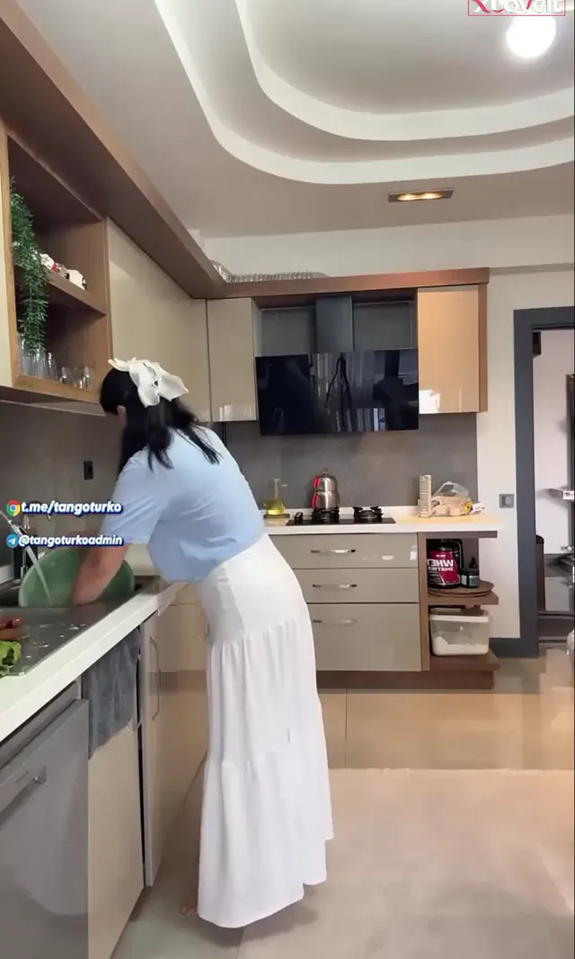 Fatma ile Her Telden Canlı yayın videosu Vol 2 — Fatma ile Her Telden — Canlı Yayınlar · sahne 1