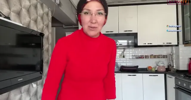 Fatma ile Her Telden ifşa Canlı yayın Vol 12 seyret — Fatma ile Her Telden — Canlı Yayınlar · sahne 1