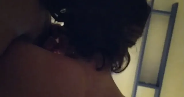 Fenna hatunun ağzına verip domaltarak sikti — Amatör Porno · sahne 1