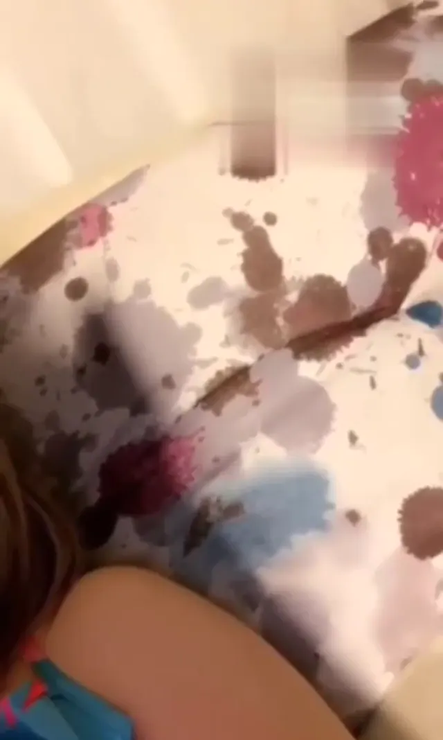 Güzel Amcıklı Türk kaşarından nude video — Canlı Yayınlar · sahne 1