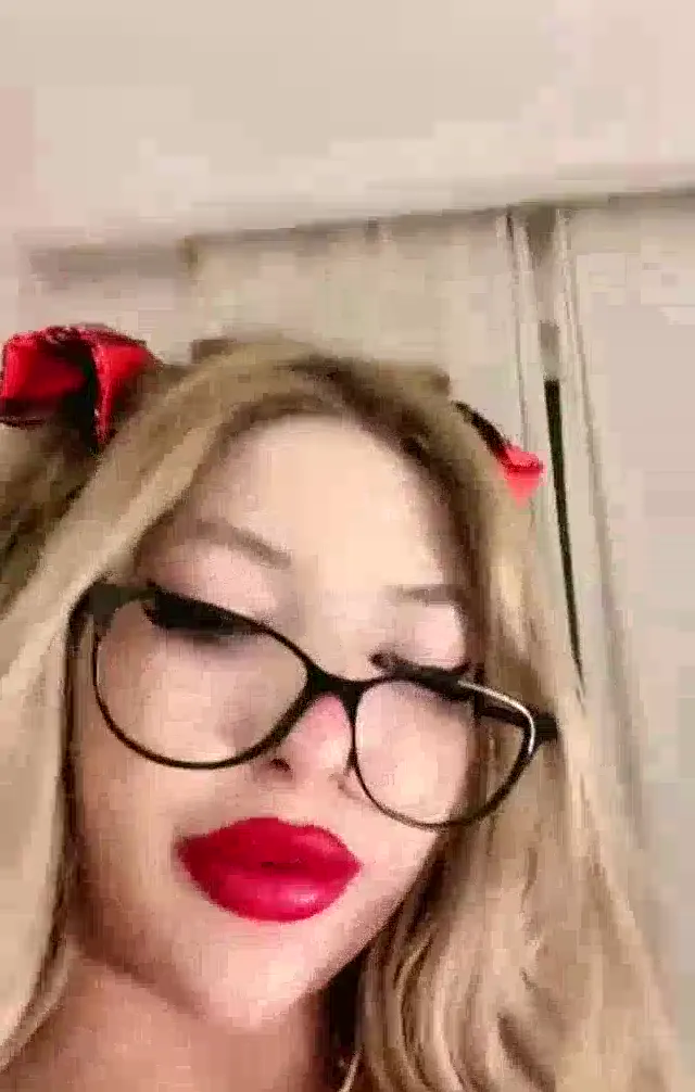 Hello Despina ifşa O götü örtebilecek tayt yok — HelloDespina — Bedava Porno · sahne 3