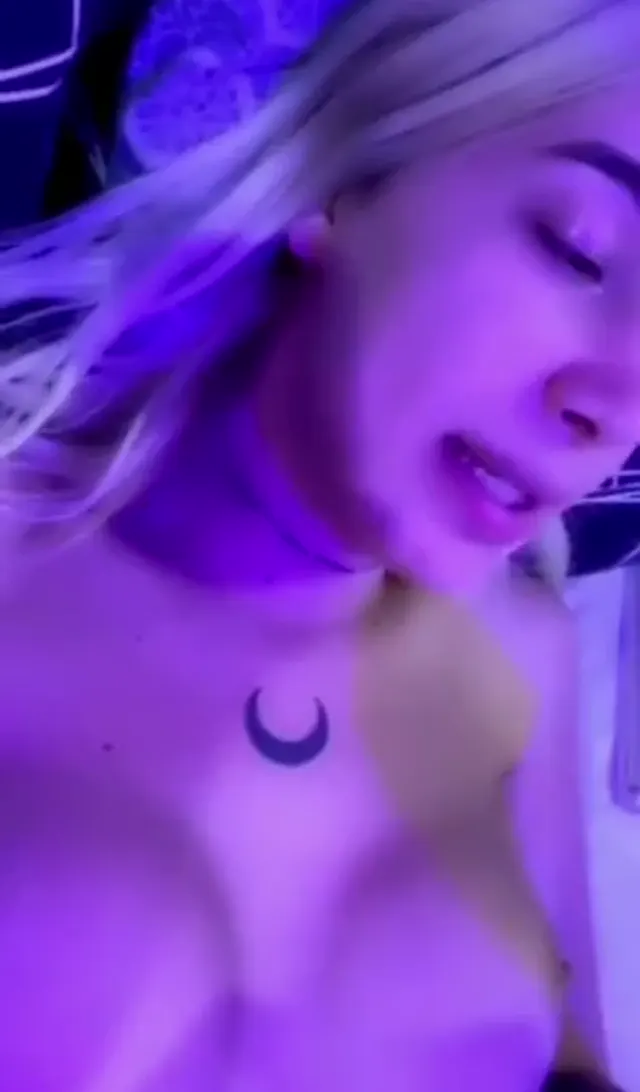 Hira Balcı ifşa nude canlı yayın yaptı — Hira Balcı — Türk ifşa · sahne 3