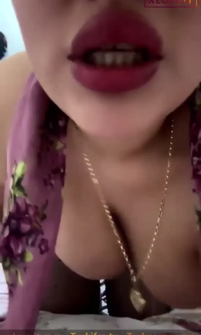 iranlı Ayşem ifşa 2 olgun Türbanlı nude yayında — Canlı Yayınlar · sahne 3