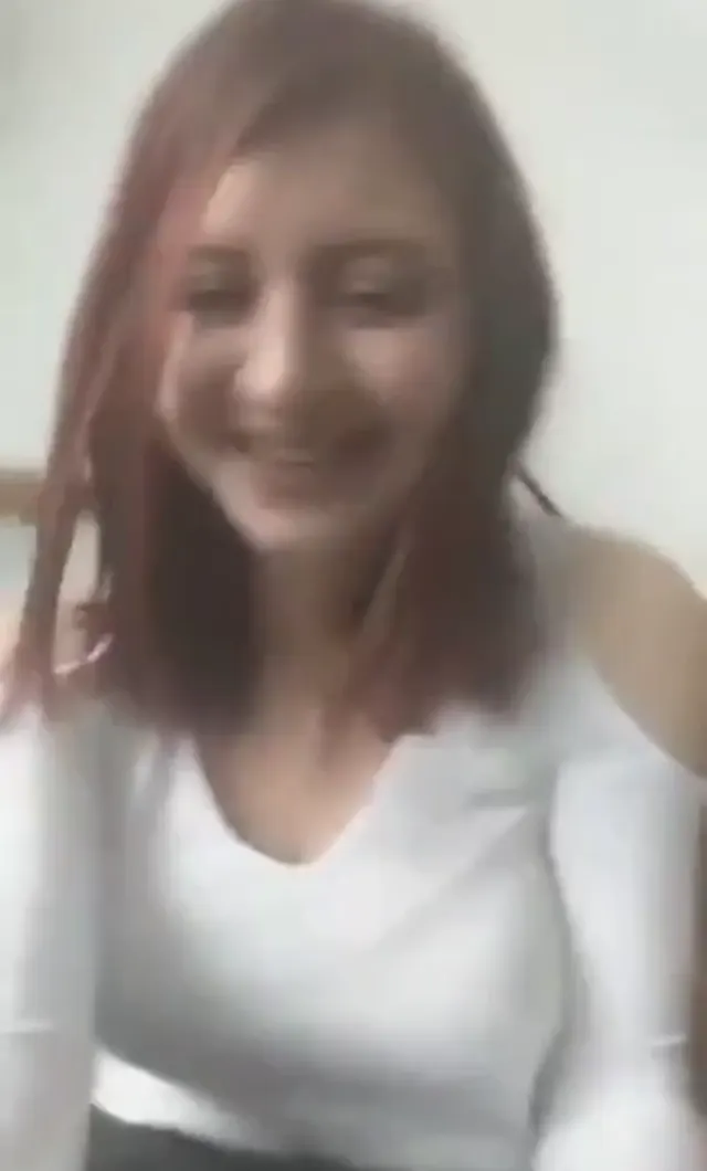 Kardeşine memelerini elletiyor Türk — Türk ifşa · sahne 3