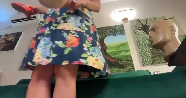 Karolin Fisekci Patreon 27 08 2025 Kidemli Savascilara Cicekli — Karolin Fişekçi — Türk ifşa · sahne 1
