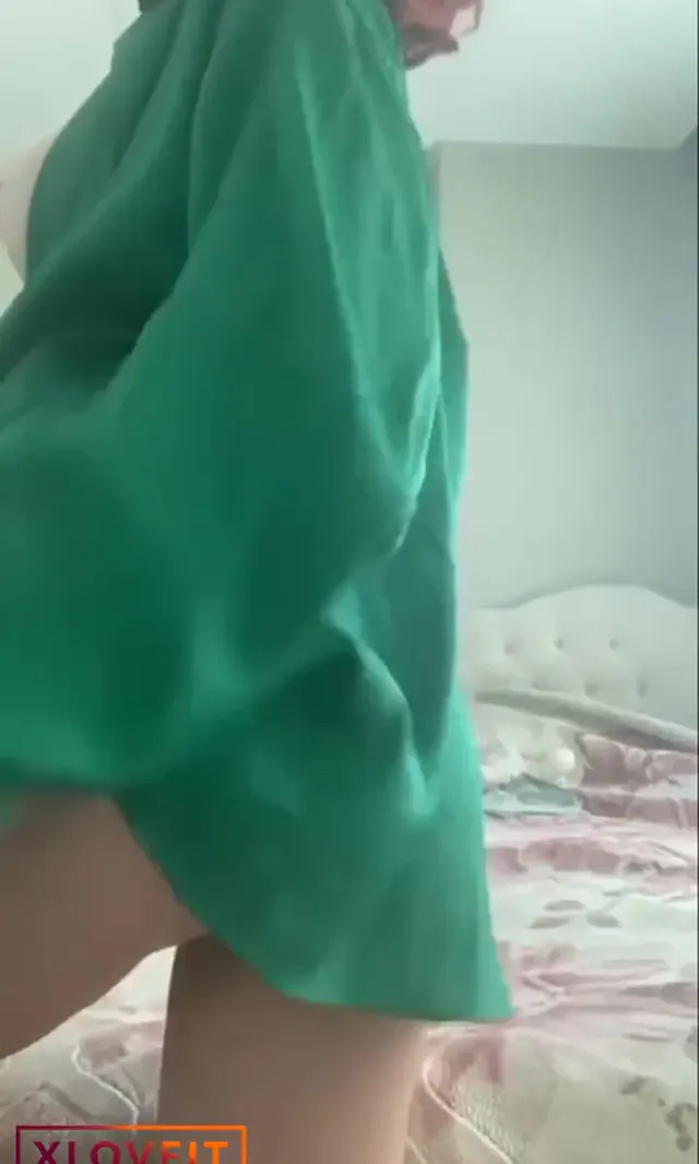Kocasının gömleğiyle yayın açan kaşar — Canlı Yayınlar · sahne 1