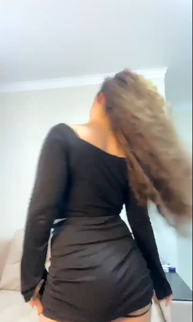 Leyla Genel+Özel — Leyla Genel — Türk ifşa · sahne 1