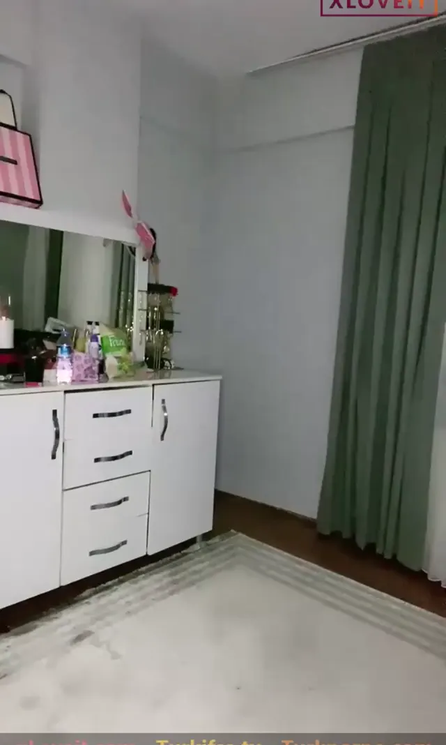 Tango Melis ifşa Kocaman götünü canlı yayında sergiledi — Tango Melis — Canlı Yayınlar · sahne 3