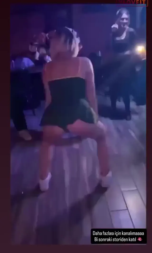 Merveibom ifşa sağlam kalçalı hatunun videoları — Türk ifşa · sahne 1
