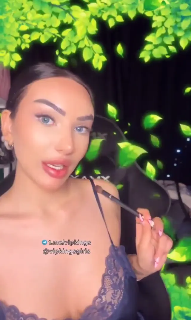Mico Lara ifşa At gibin hatunun gecelikli yayını — Canlı Yayınlar · sahne 2