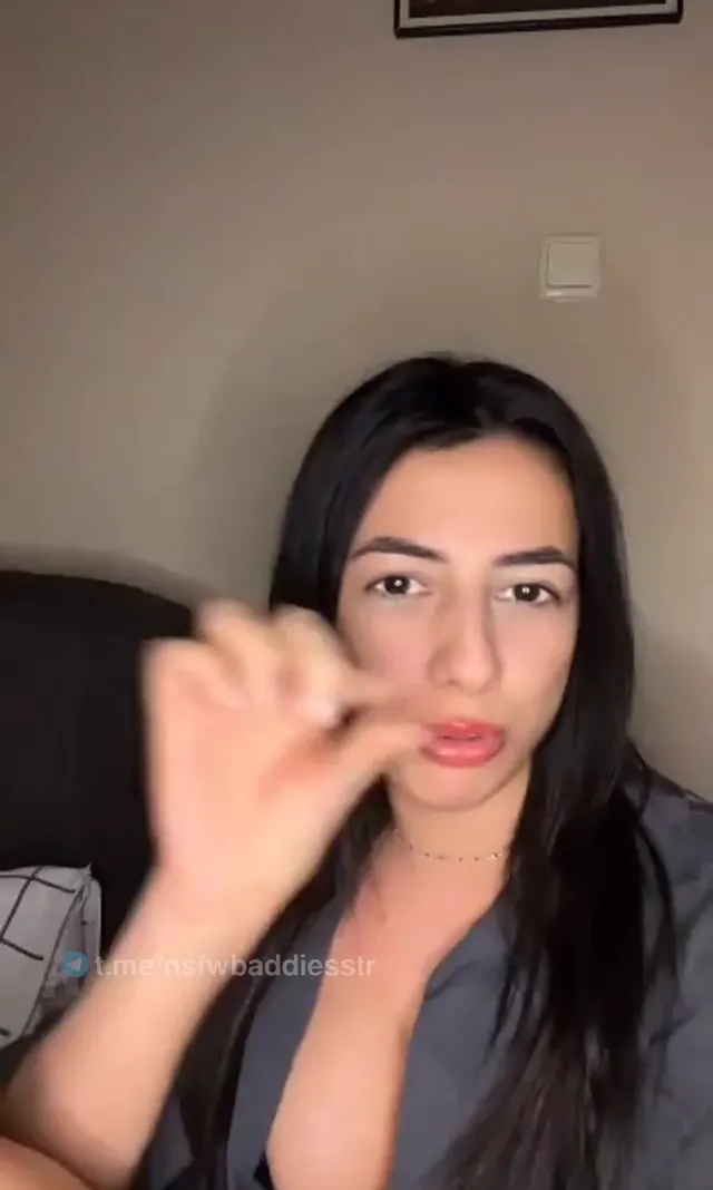 Mico Pınar ifşa Göğüs dekolteli yayını — Canlı Yayınlar · sahne 3