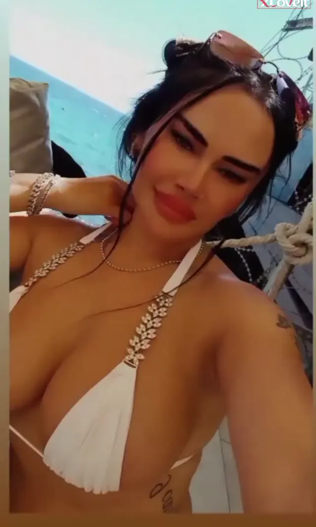 Naz Mila ifşa Karışık nude videolarını seyret — Naz Mila — Bedava Porno · sahne 2