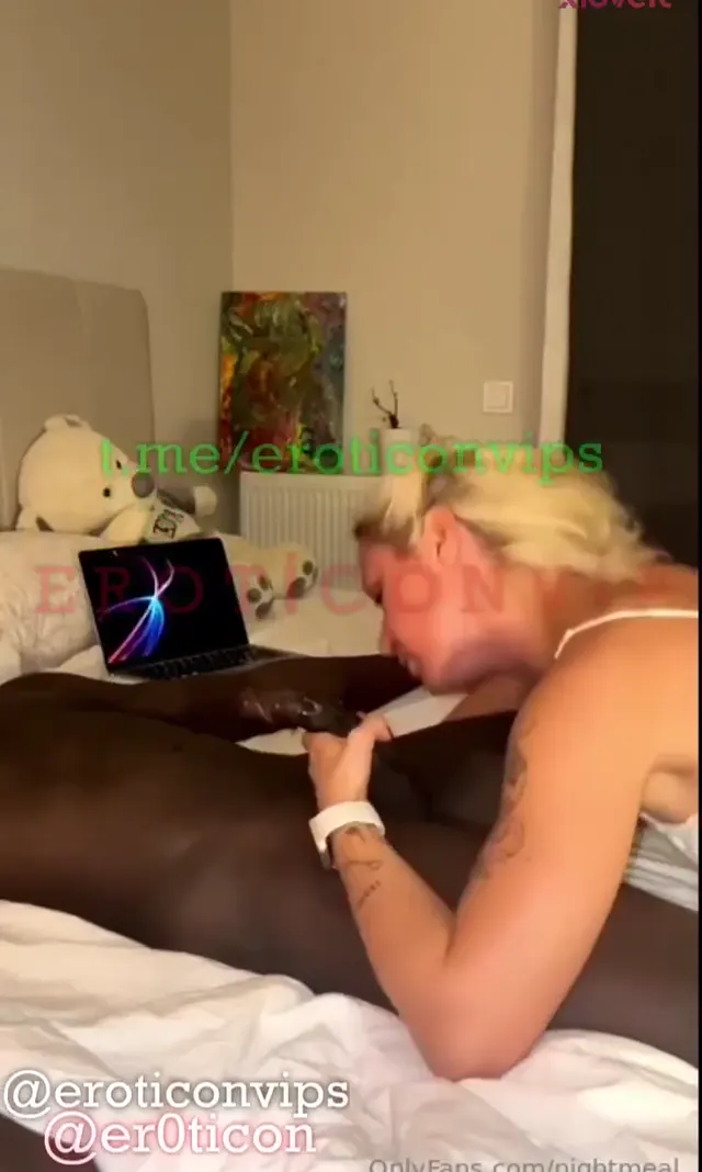 Nightmeal Zenci elemana sakso çekip sikildi — Nightmeal — Konulu Porno · sahne 1
