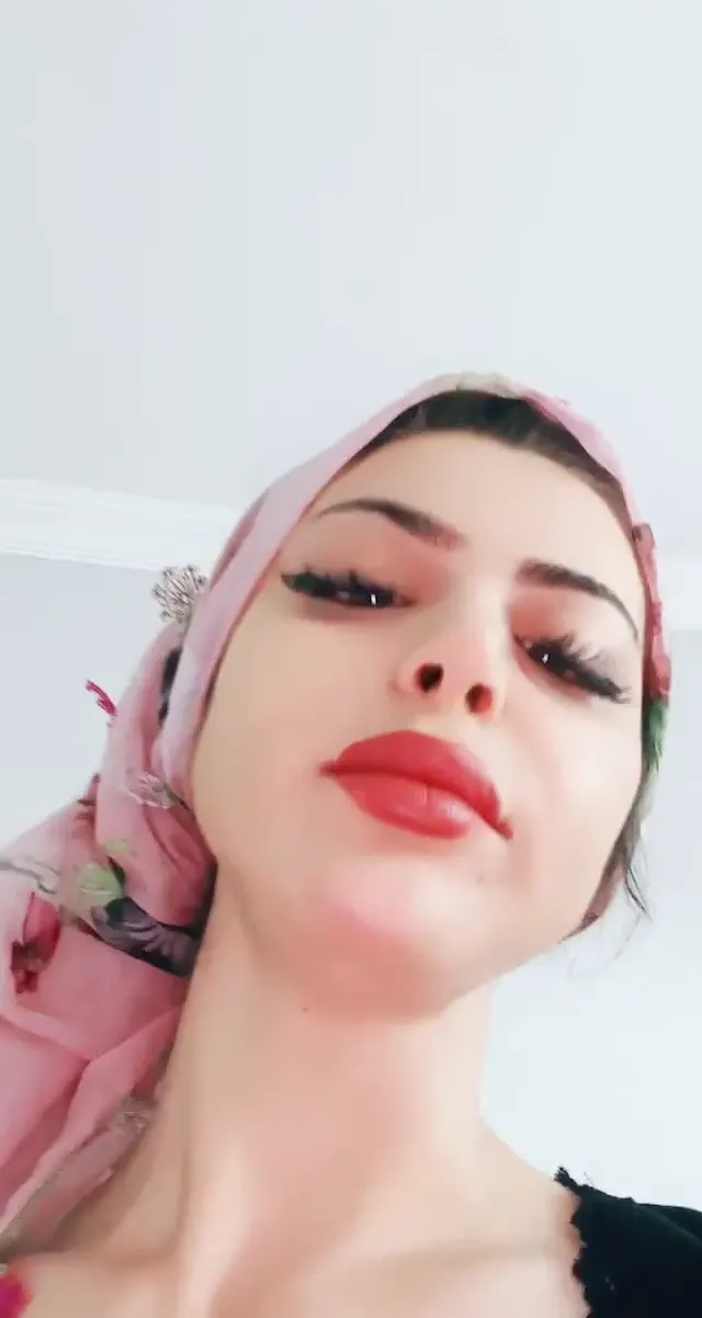 Ponçik özlem ifşa Türbanlı kızın tango videoları Part 4 — Ponçik Özlem — Canlı Yayınlar · sahne 1