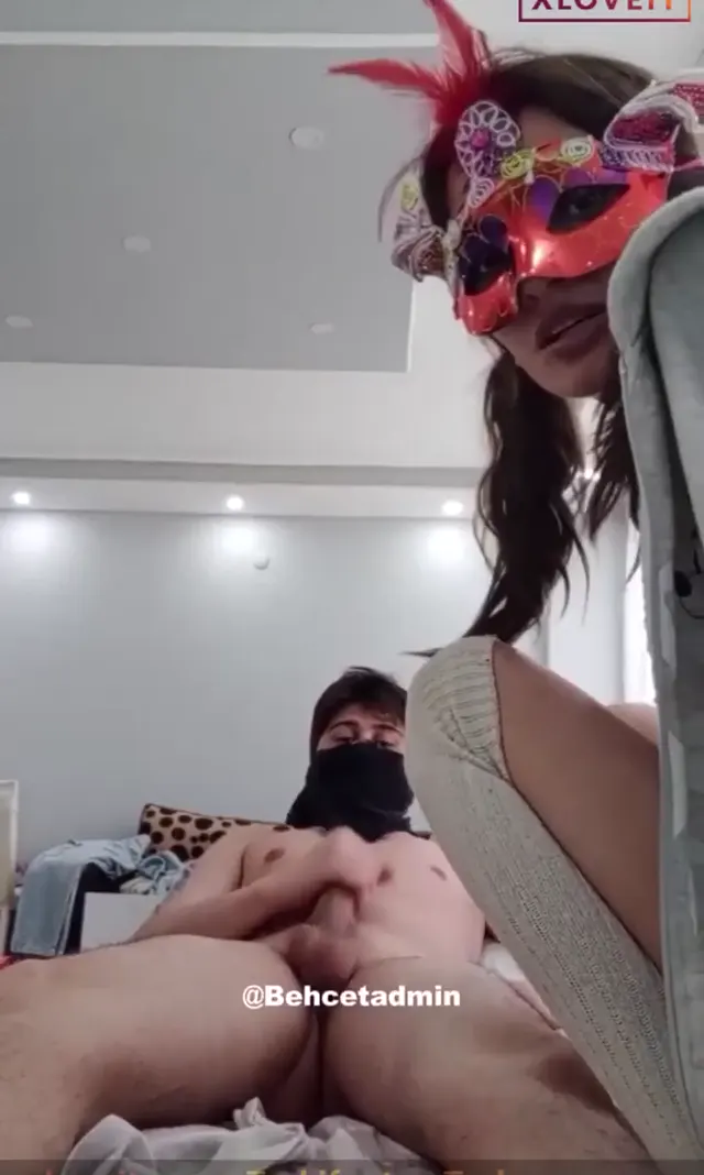 Porno video Buse damarlı yarrağa dakikalarca sikildi — Mobil Porno · sahne 3
