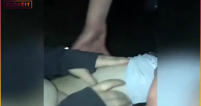 Sahilde Cuckold sex akşam vakti — Amatör Porno · sahne 2