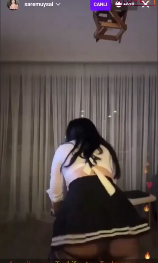 Sarem Uysal ifşa Götte plug twerk yaptı — Sarem Uysal — Türk ifşa · sahne 3
