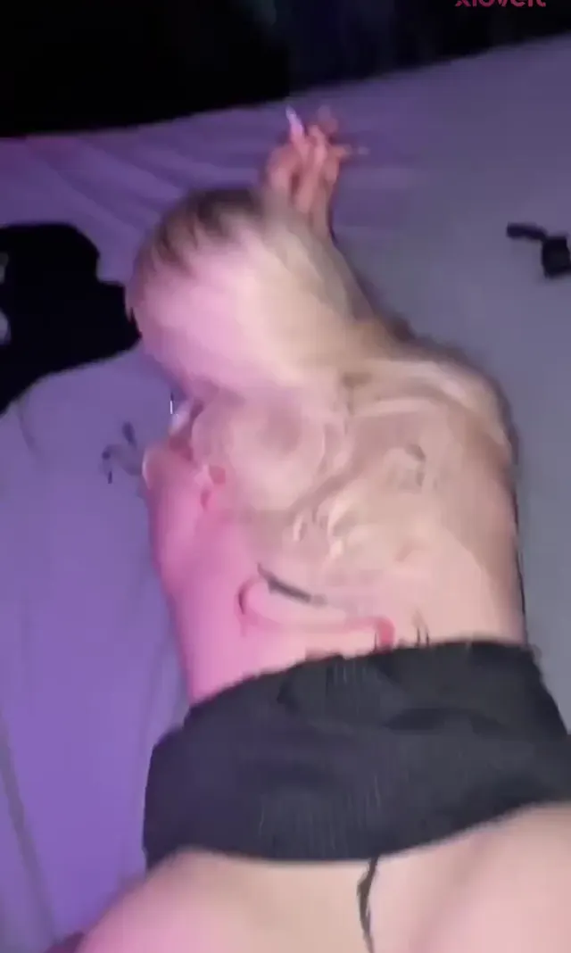 Sarışın Escort Doa Taş sakso çekip sikişti — Türk Porno · sahne 2