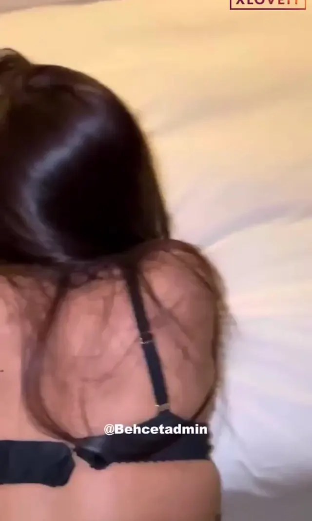 Seks video Büyük Götlü Gamze doggy siktirdi — Amatör Porno · sahne 2