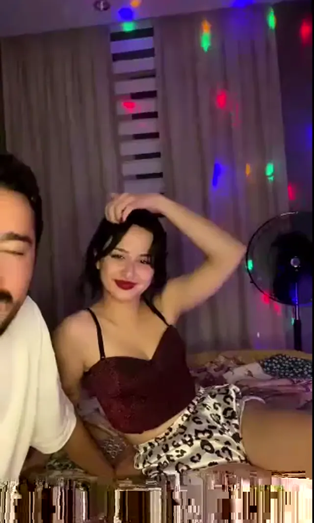 Selinay Esilaa — Selinay Esilaa · sahne 3