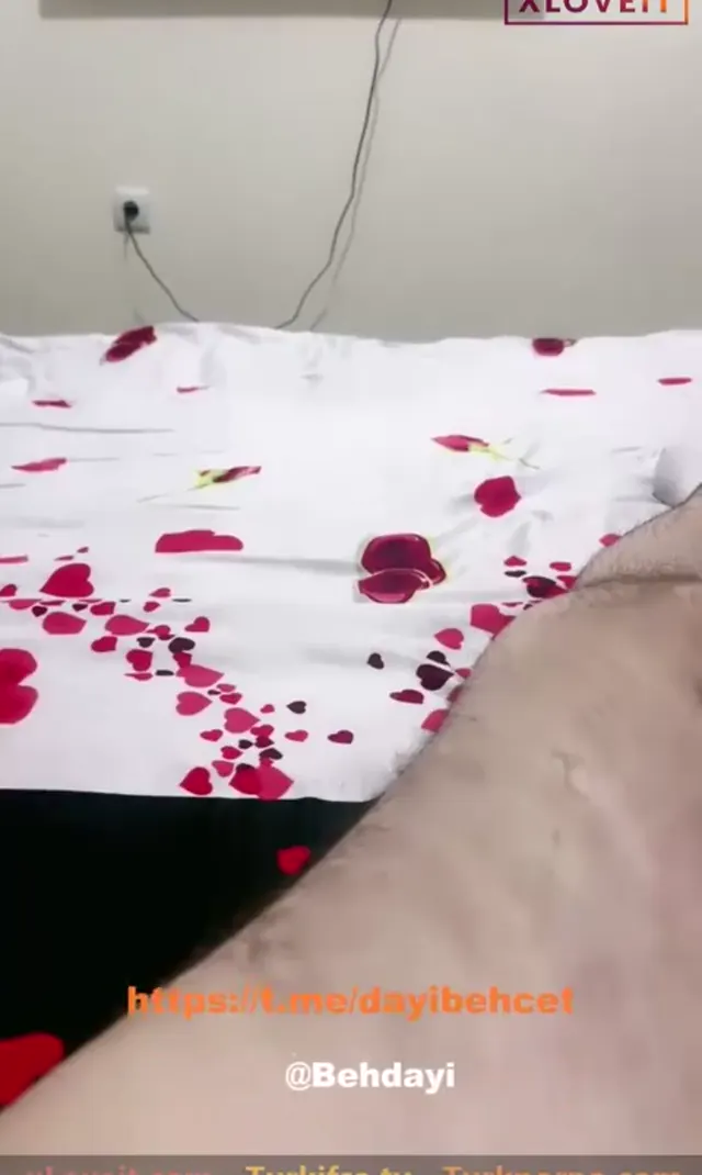 Sex videosu Ateşli ikili çiftinden canlı sakso sikiş seyret — Mobil Porno · sahne 1