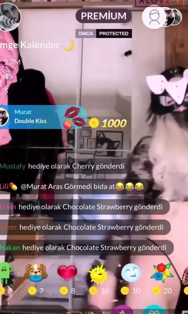 Simge Kalender ifşa Premium yayınını seyret — Simge Kalender — Canlı Yayınlar · sahne 1