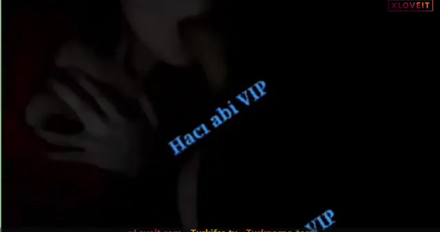 Sevişme Porno Sinsirella sakso çekip memelerini yalattı — Sevişme — Amatör Porno · sahne 1