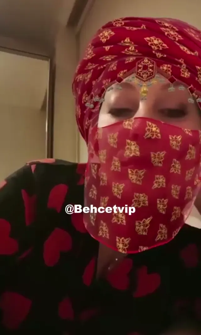 Tango bahar ifşa Olgun kadın memelerini açtı — Tango Bahar — Canlı Yayınlar · sahne 2