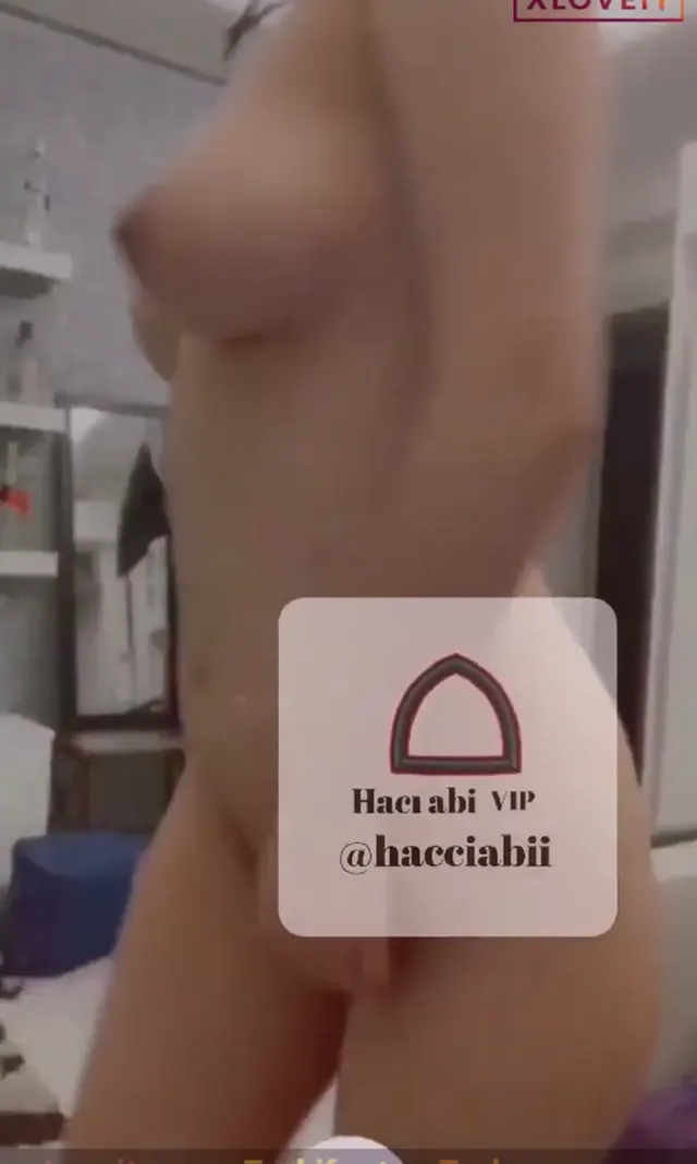 Tango Bloom ifşa Soyunuk amcık ovaladı — Tango Bloom — Canlı Yayınlar · sahne 1