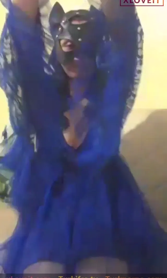 Blue — Tango Blue ifşa Mavi gecelikli canlı yayında · sahne 1
