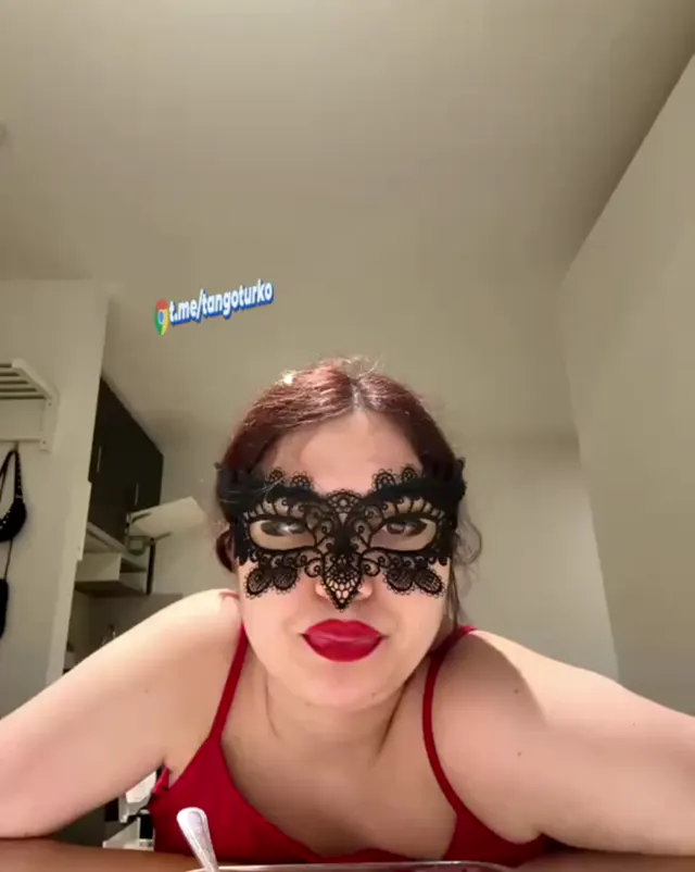Tango Buse ifşa Etli butlu hatundan yayın izle — Tango Buse — Canlı Yayınlar · sahne 1