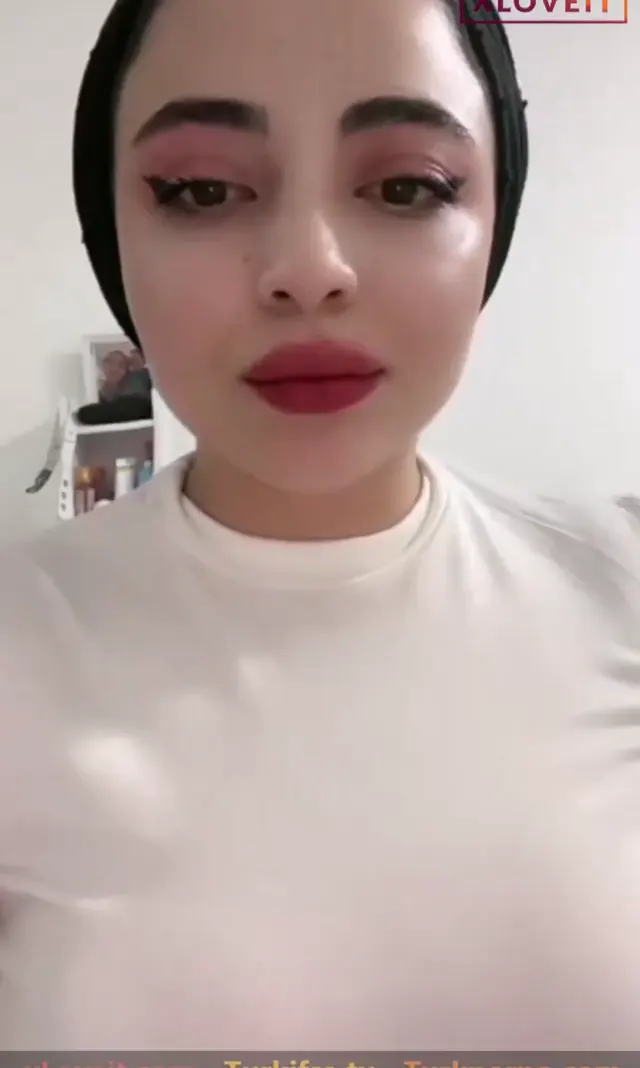 Tango Ceyda ifşa Kapalı koca meme göt karşında — Tango Ceyda — Canlı Yayınlar · sahne 3