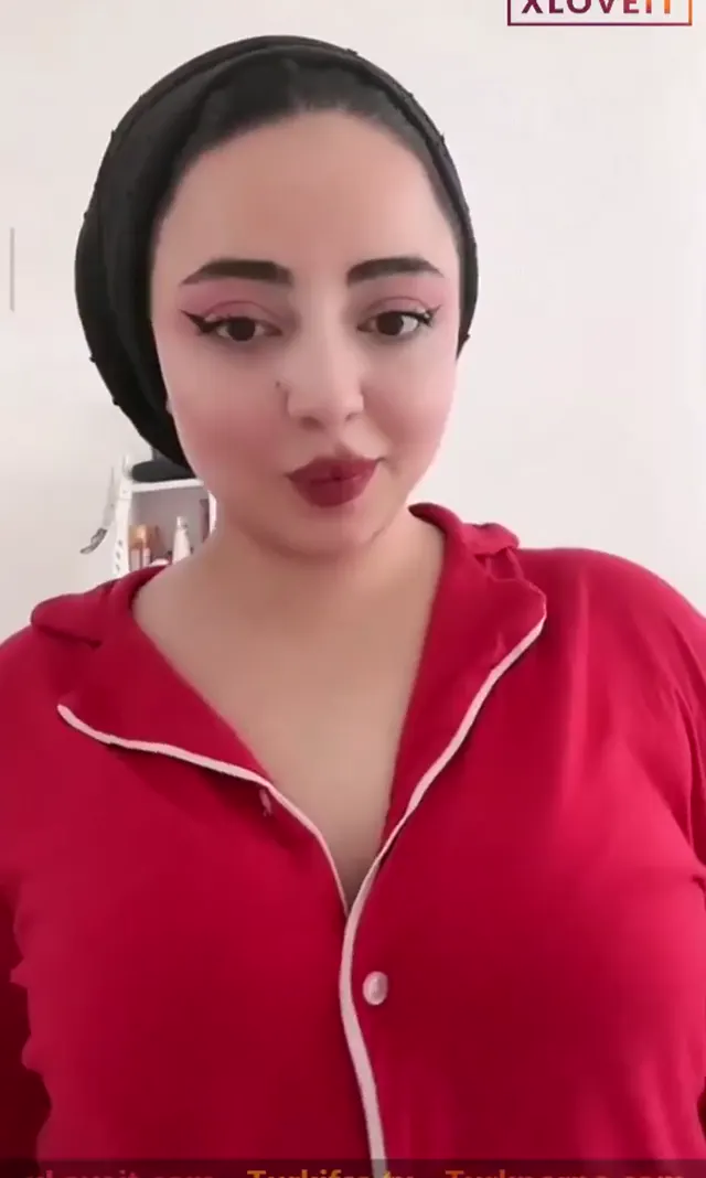 Tango Ceyda ifşa Türbanlı etli butlu hatun yayında — Tango Ceyda — Canlı Yayınlar · sahne 2