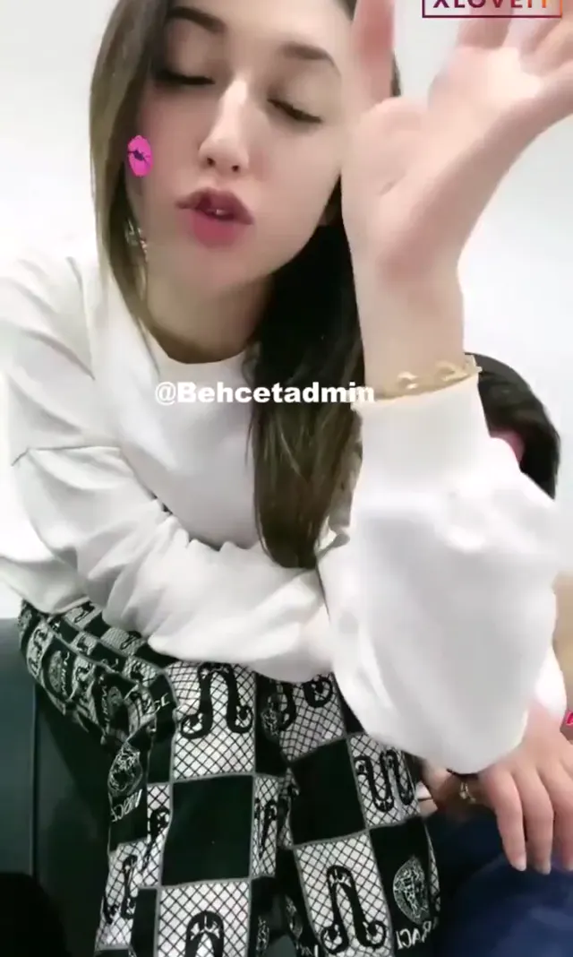 Tango Çıtır Tokmakçısı Beste burul 3ü1 arada — Beste Burul — Canlı Yayınlar · sahne 3